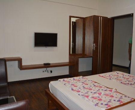 Ashirwad Comforts Hotell Kalasa Exteriör bild